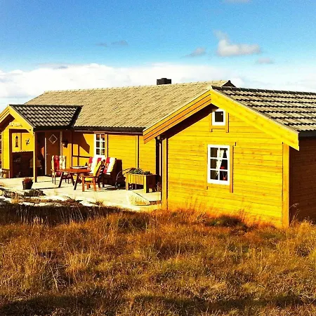 Three-bedroom In Dyrvik Casa vacanze Tuvnes